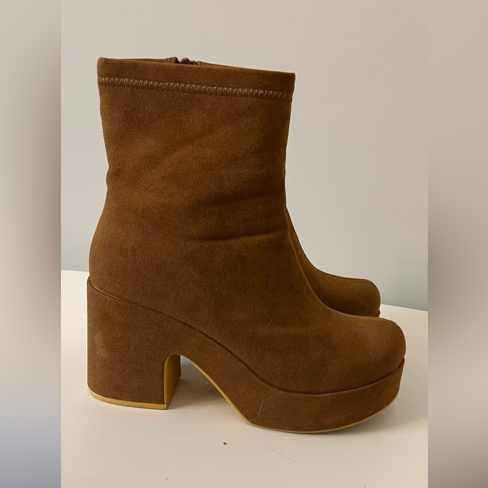 Beach brand bootie